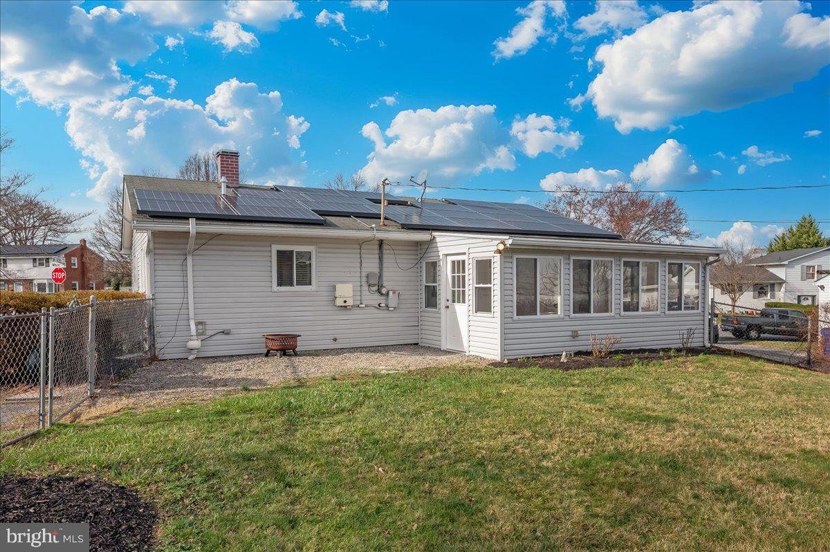 COLLEGE ESTATES - Residential