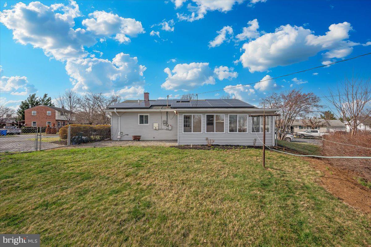 COLLEGE ESTATES - Residential