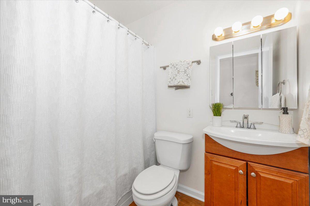 COLLEGE ESTATES - Residential