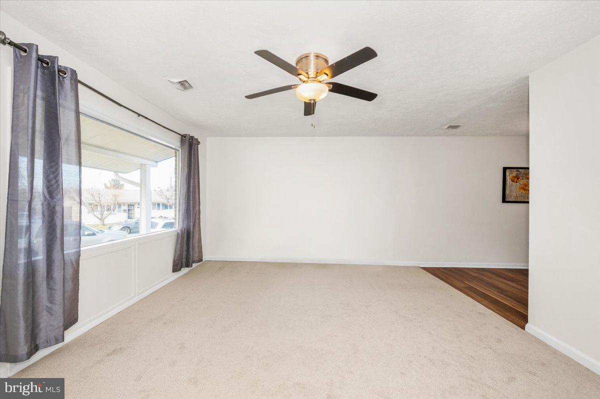 COLLEGE ESTATES - Residential