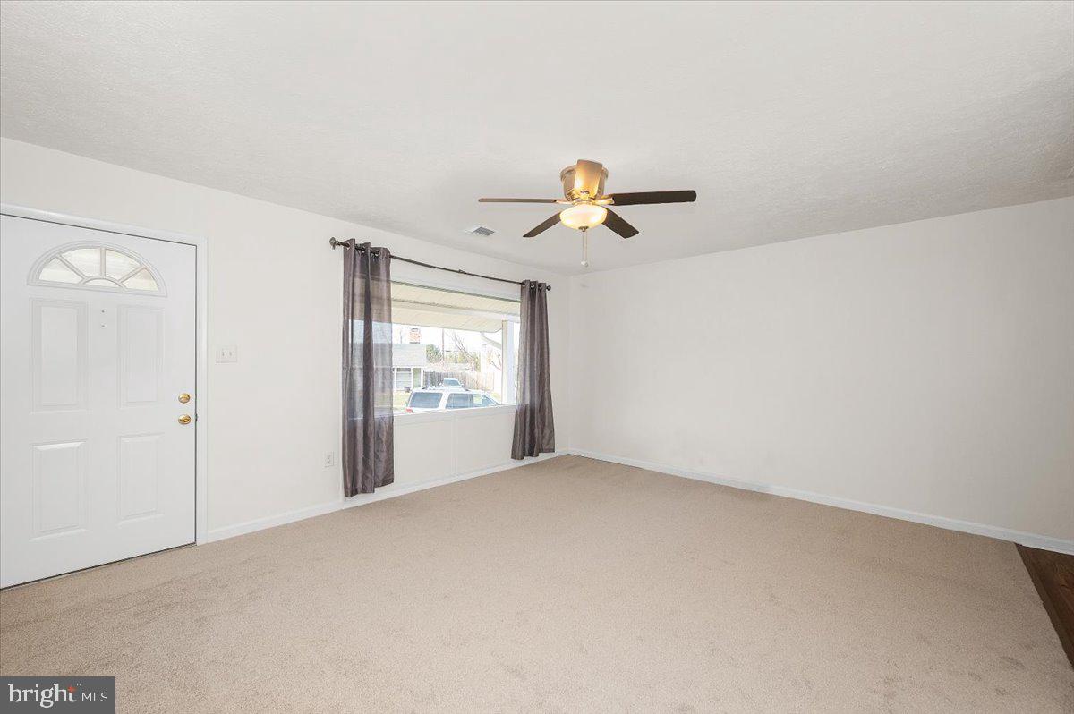 COLLEGE ESTATES - Residential