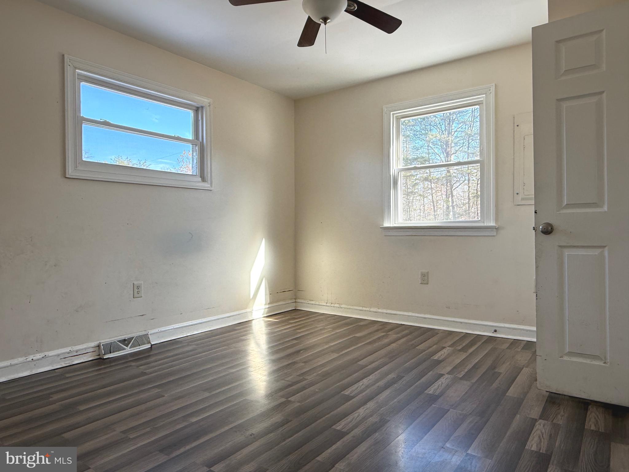 HARRIS CREEK - Residential