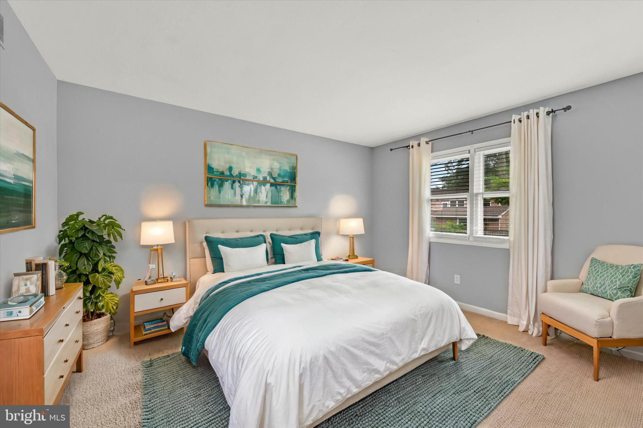 CARROLLTON MANOR - Residential Lease