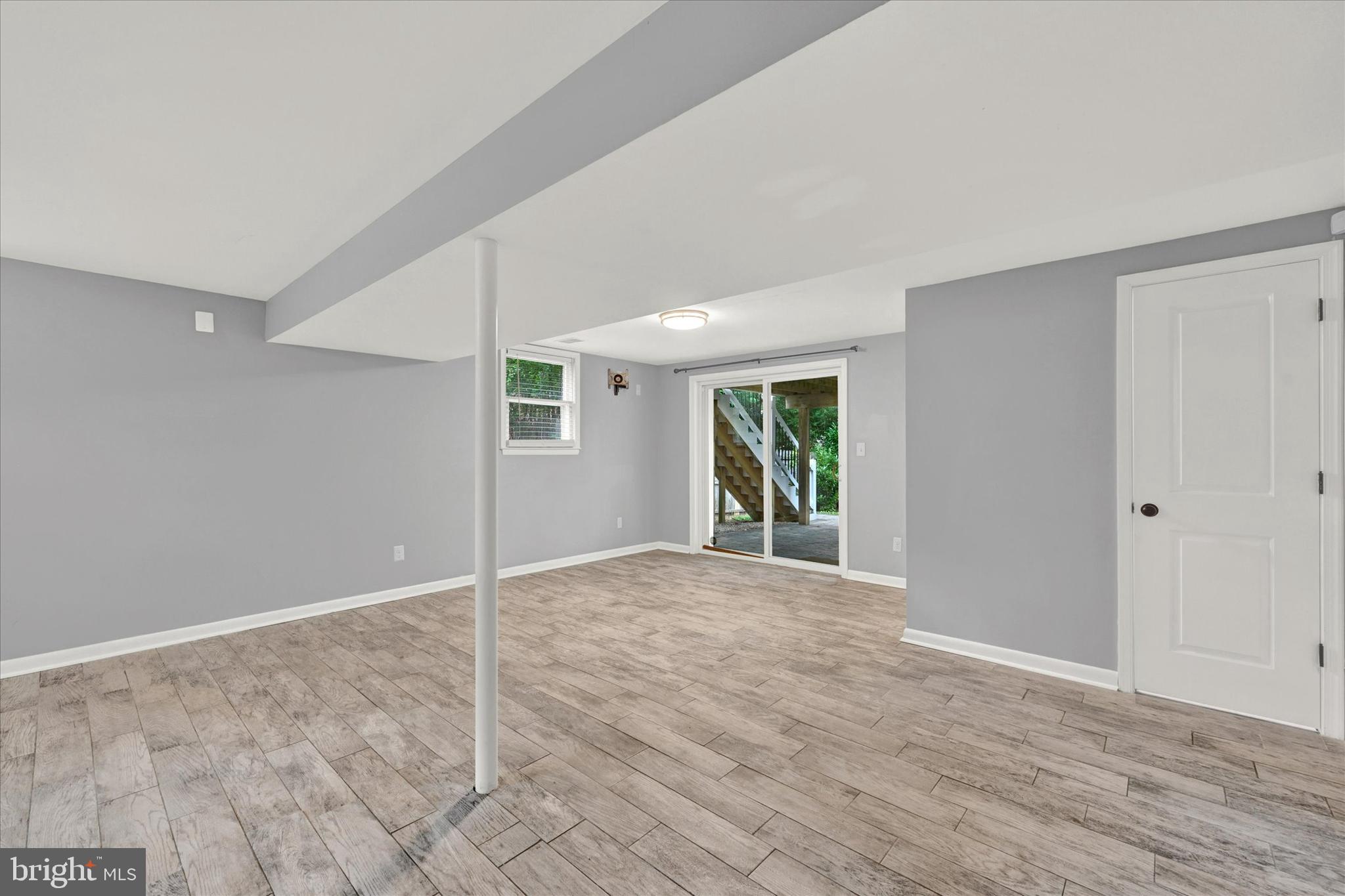 CARROLLTON MANOR - Residential Lease