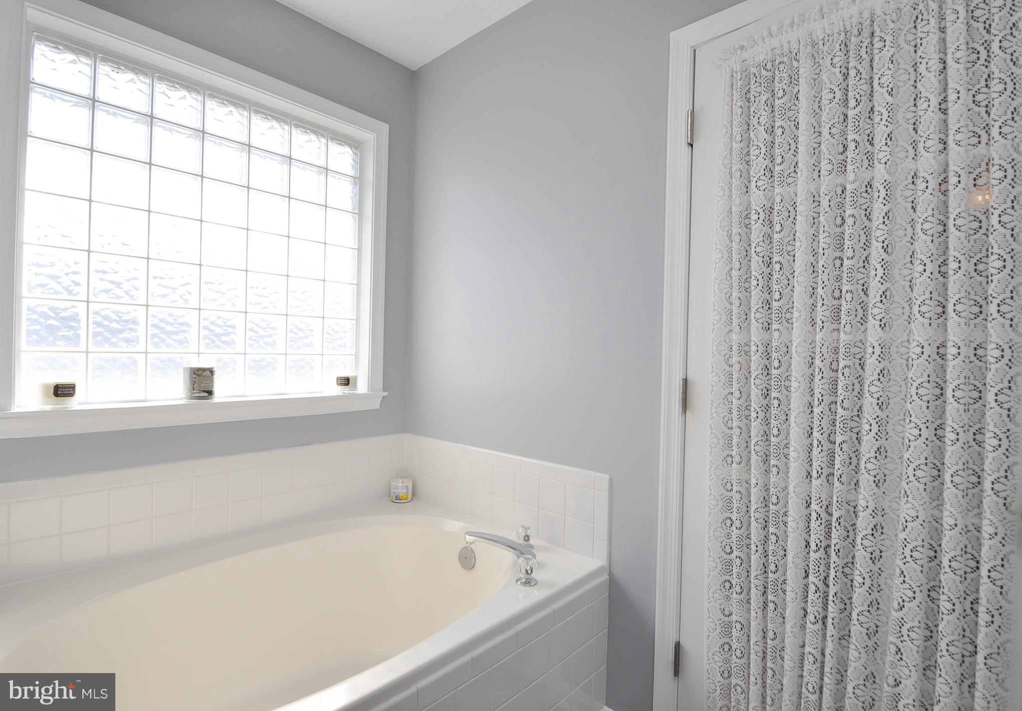 LEE'S HILL - Residential