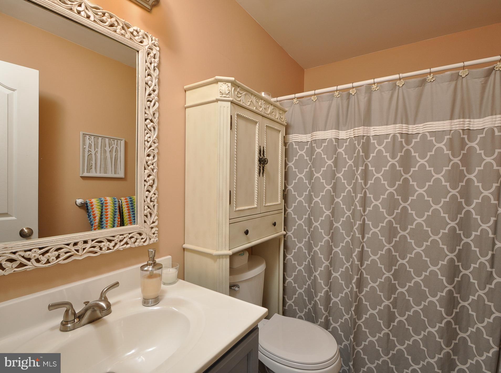 LEE'S HILL - Residential