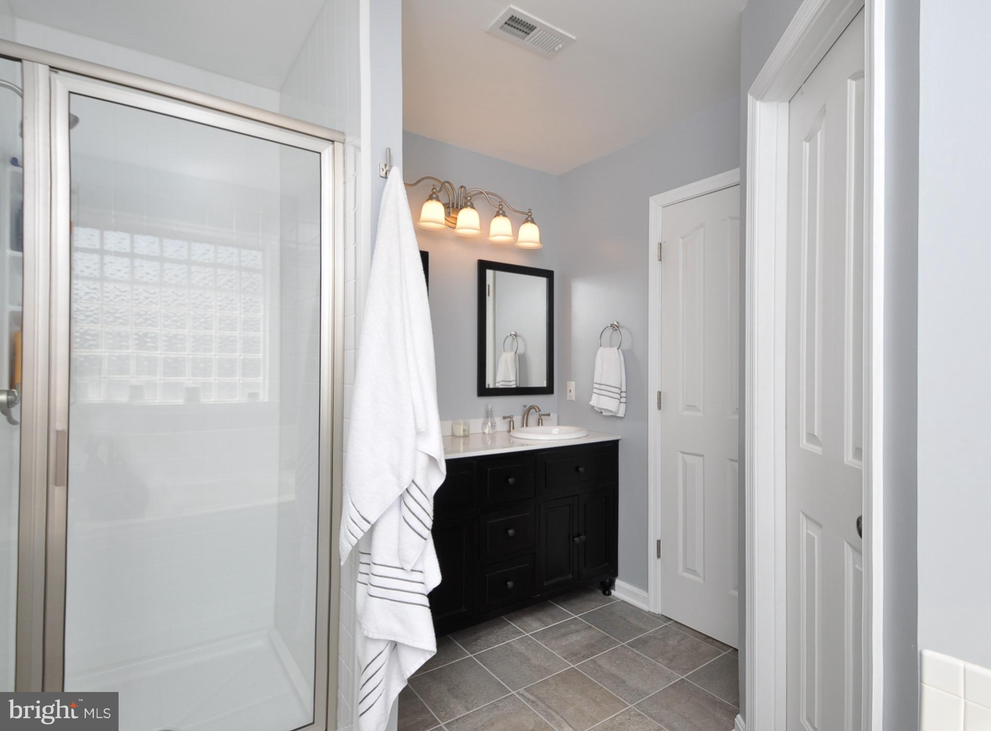 LEE'S HILL - Residential