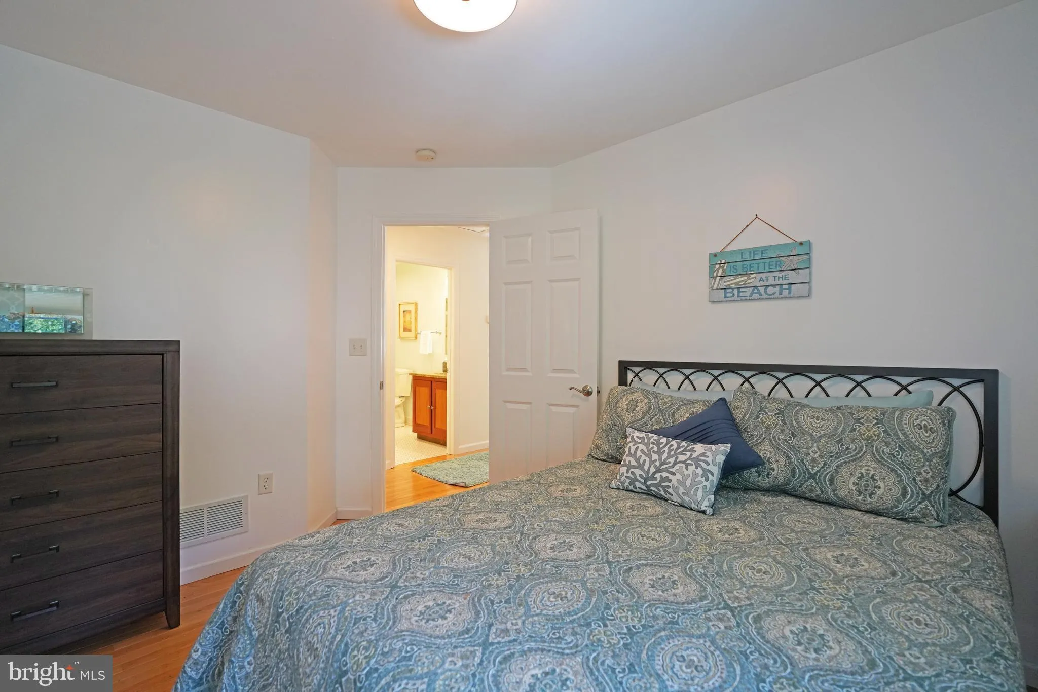 Lewes, Delaware 19958, United States, 4 Bedrooms Bedrooms, ,4 BathroomsBathrooms,Residential,Pending,124897