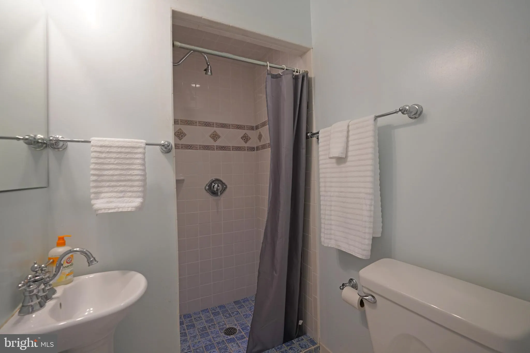 Lewes, Delaware 19958, United States, 4 Bedrooms Bedrooms, ,4 BathroomsBathrooms,Residential,Pending,124897