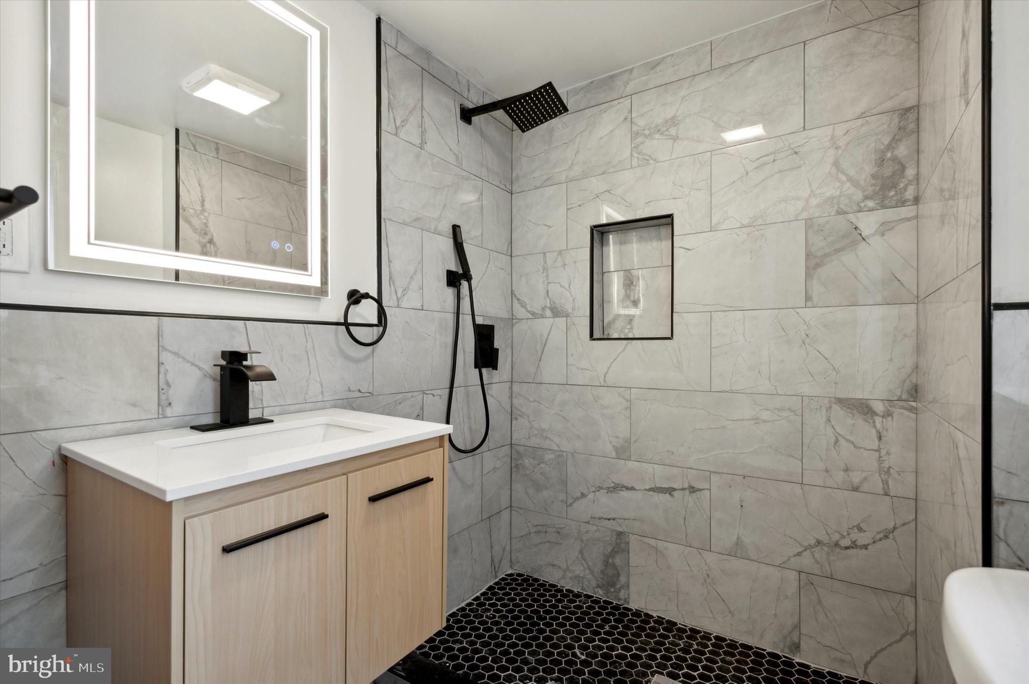 107 to 115 W THOMPSON STREET