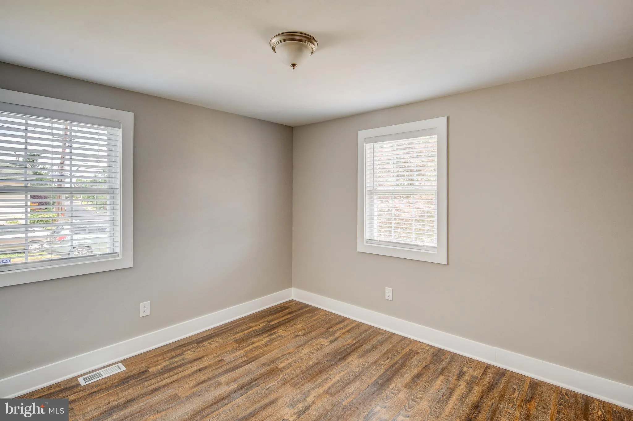 Lawnside, New Jersey 08045, United States, 2 Bedrooms Bedrooms, ,1 BathroomBathrooms,Residential,Active,150483