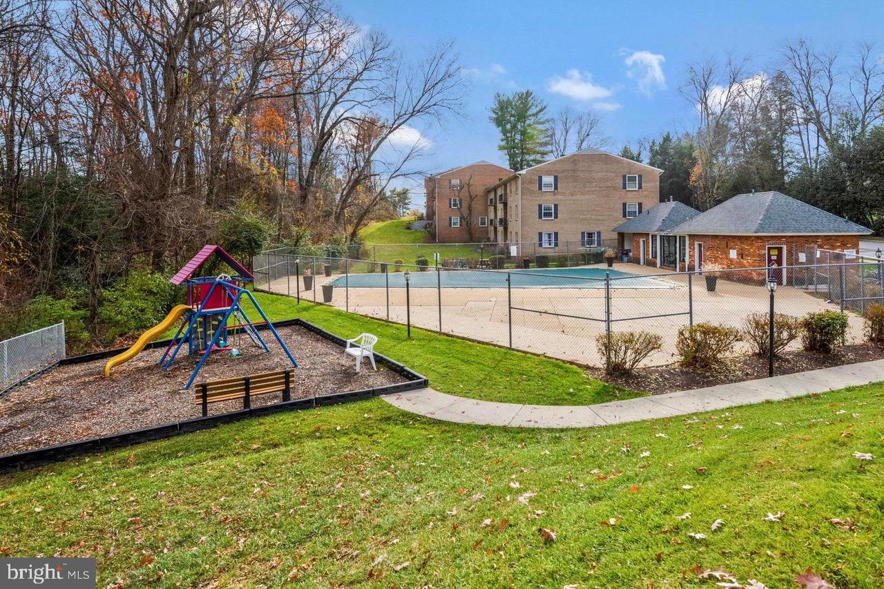 3846 LYNDHURST DRIVE 302