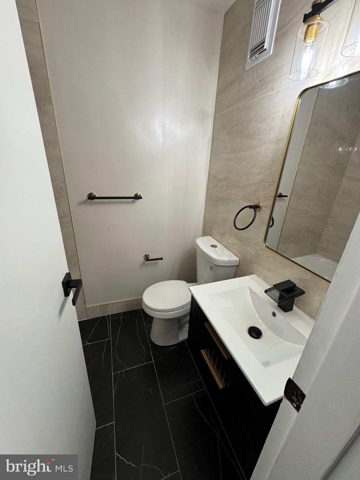 1907 GOOD HOPE ROAD SE 211