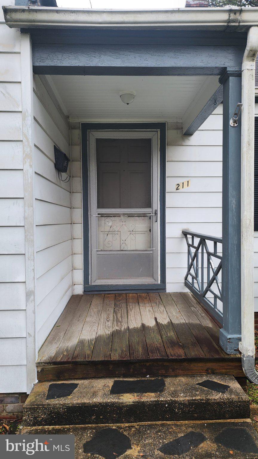 211 NAGLEE AVENUE