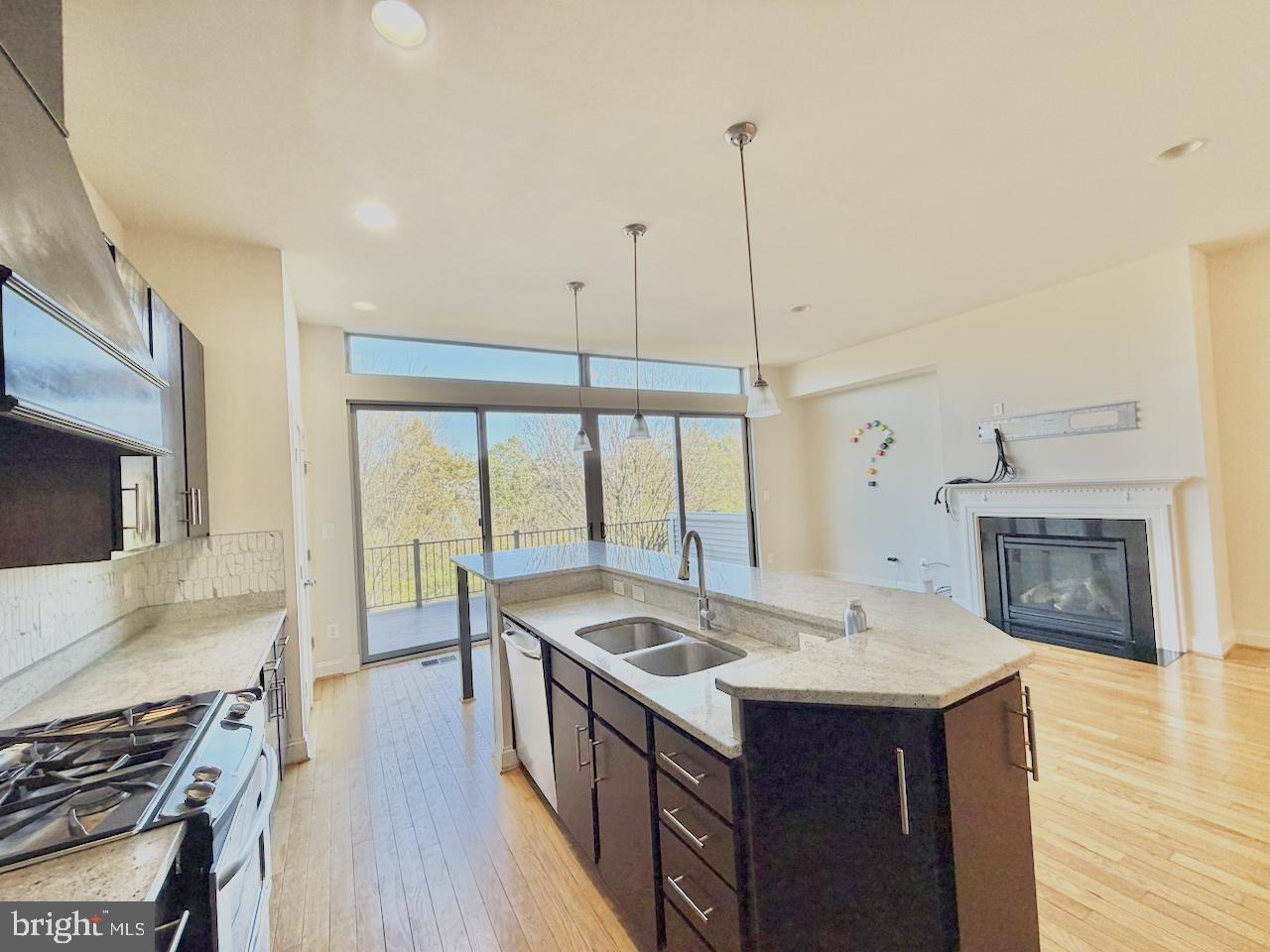 BRAMBLETON - Residential