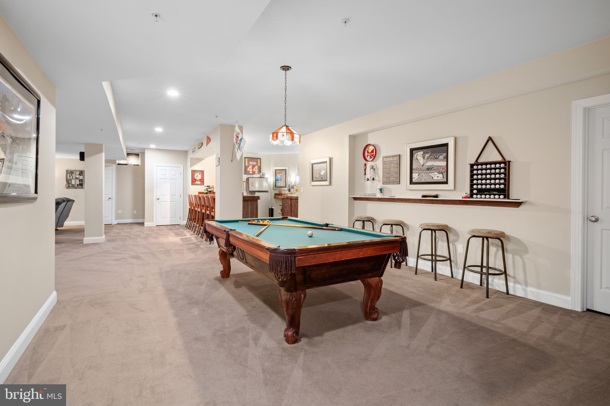 ANNAPOLIS WOODS - Residential