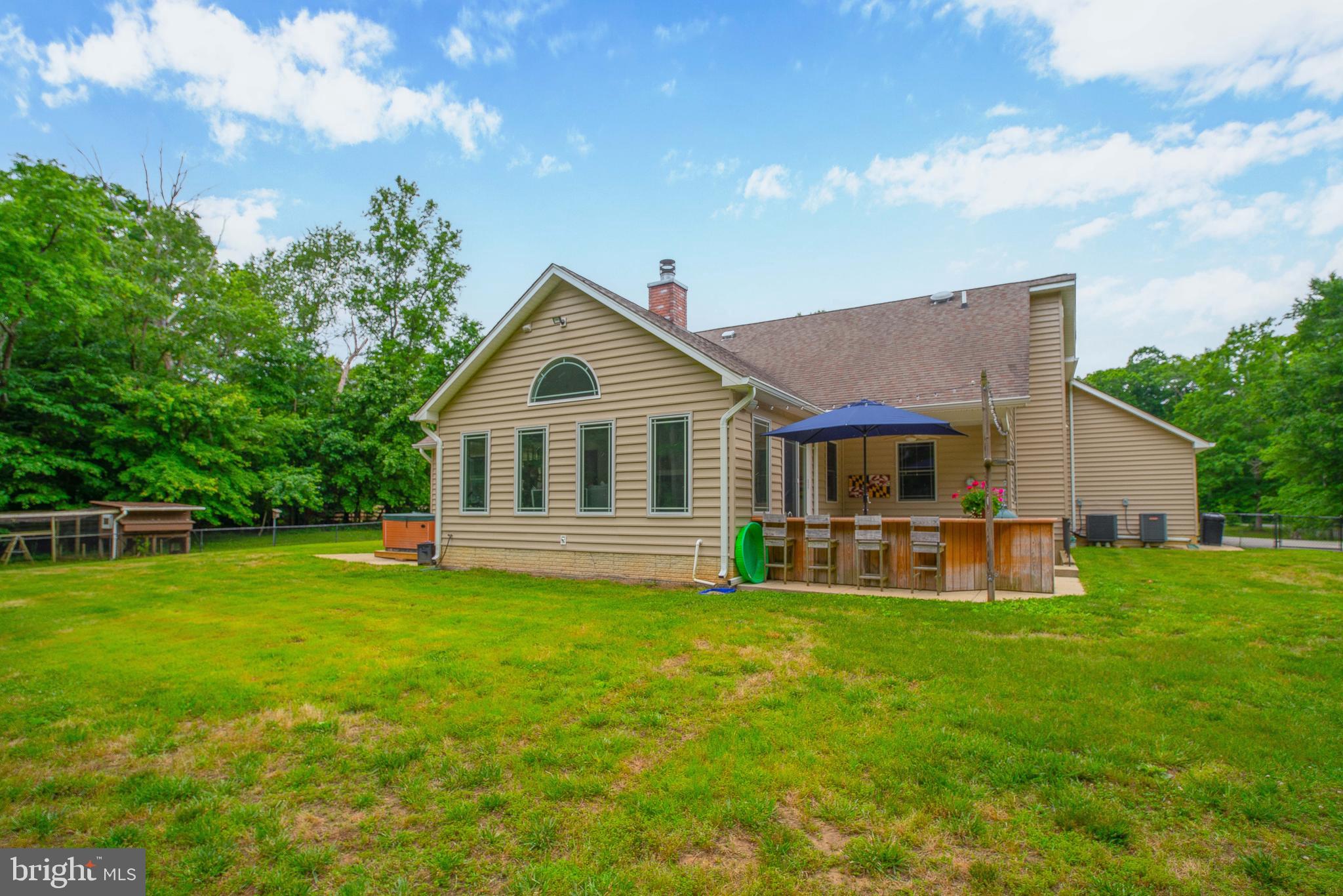 ANNAPOLIS WOODS - Residential