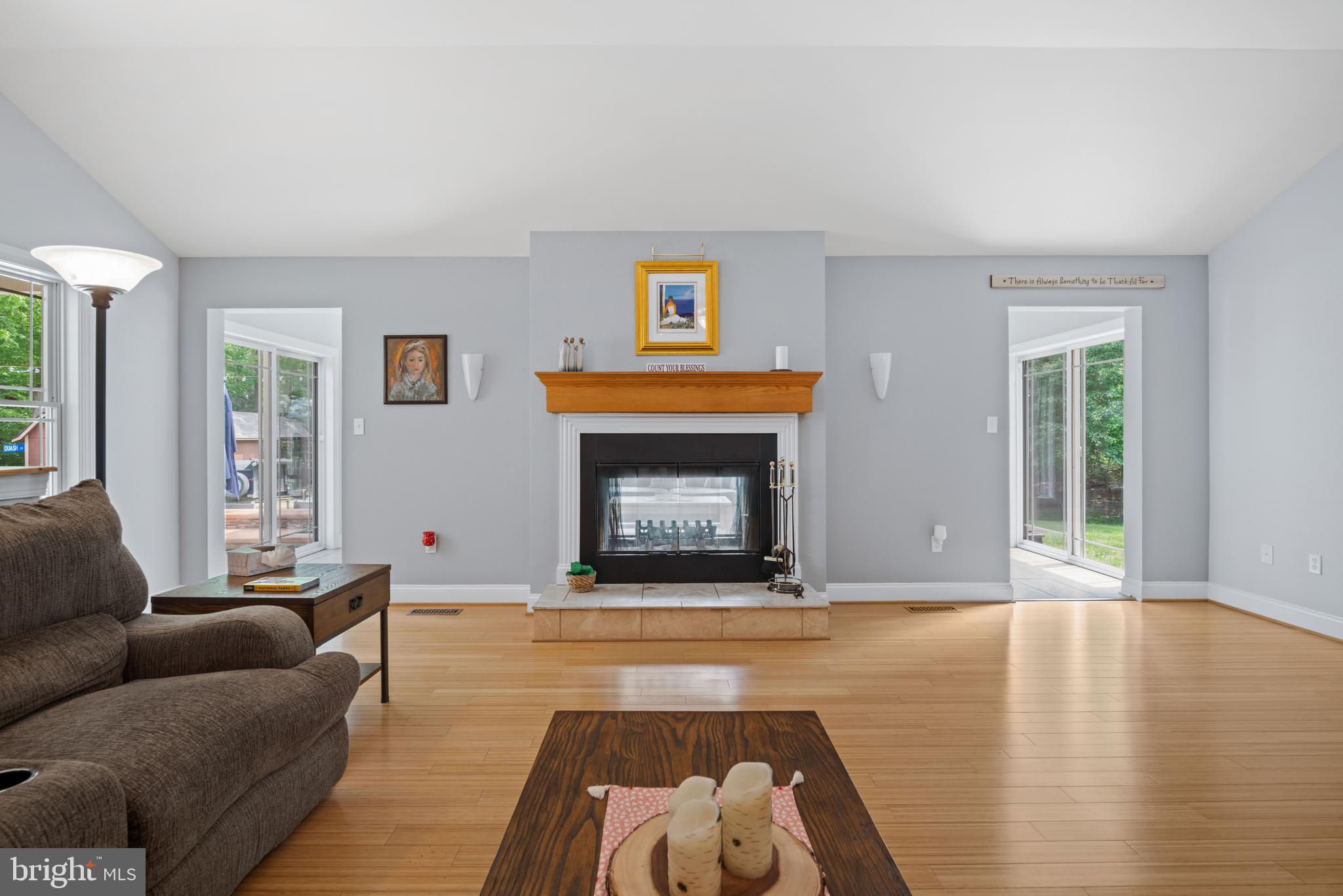 ANNAPOLIS WOODS - Residential