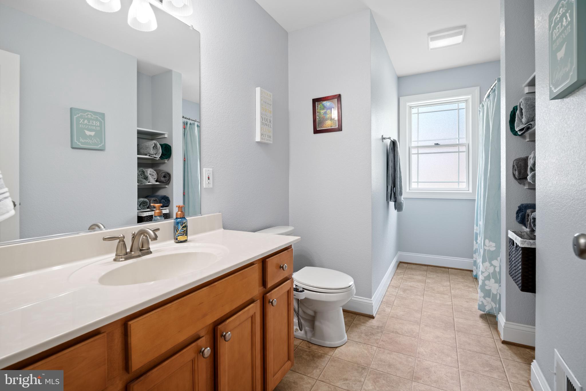 ANNAPOLIS WOODS - Residential