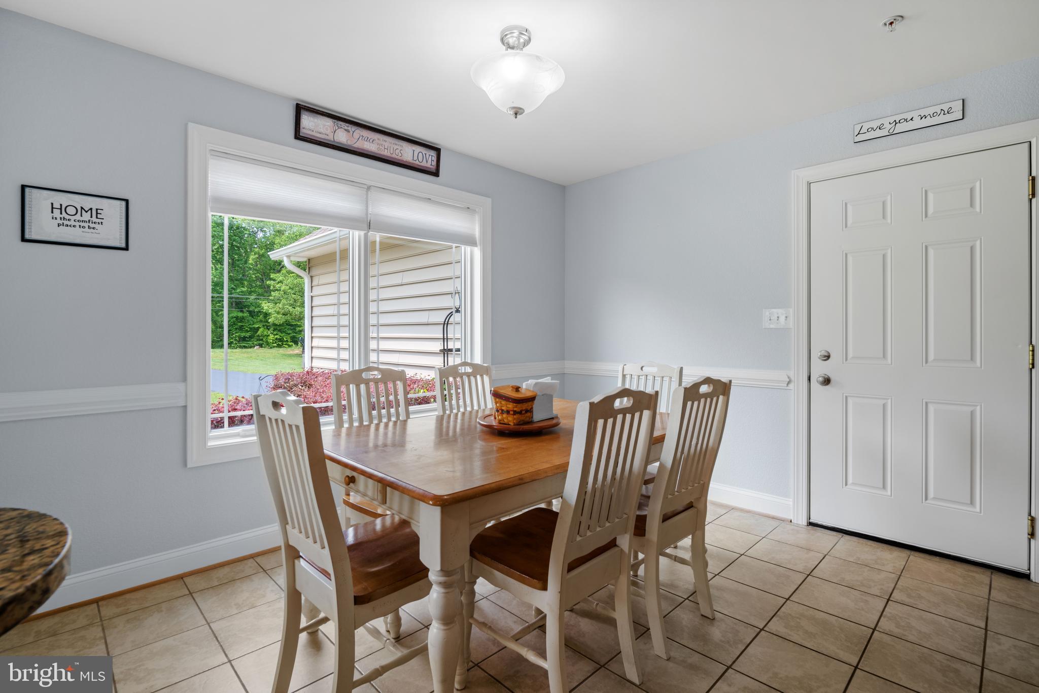 ANNAPOLIS WOODS - Residential