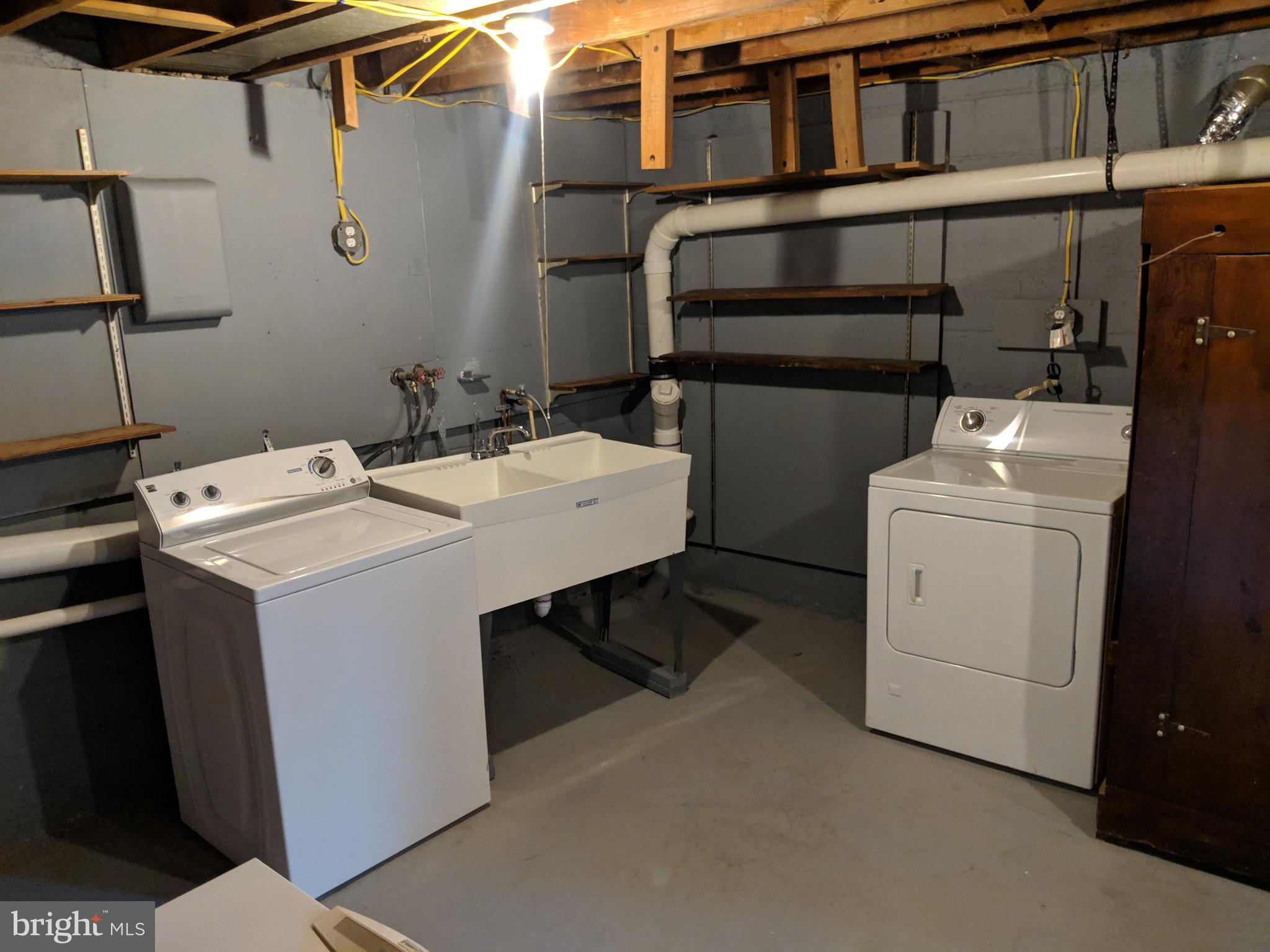 ELMWOOD - Residential