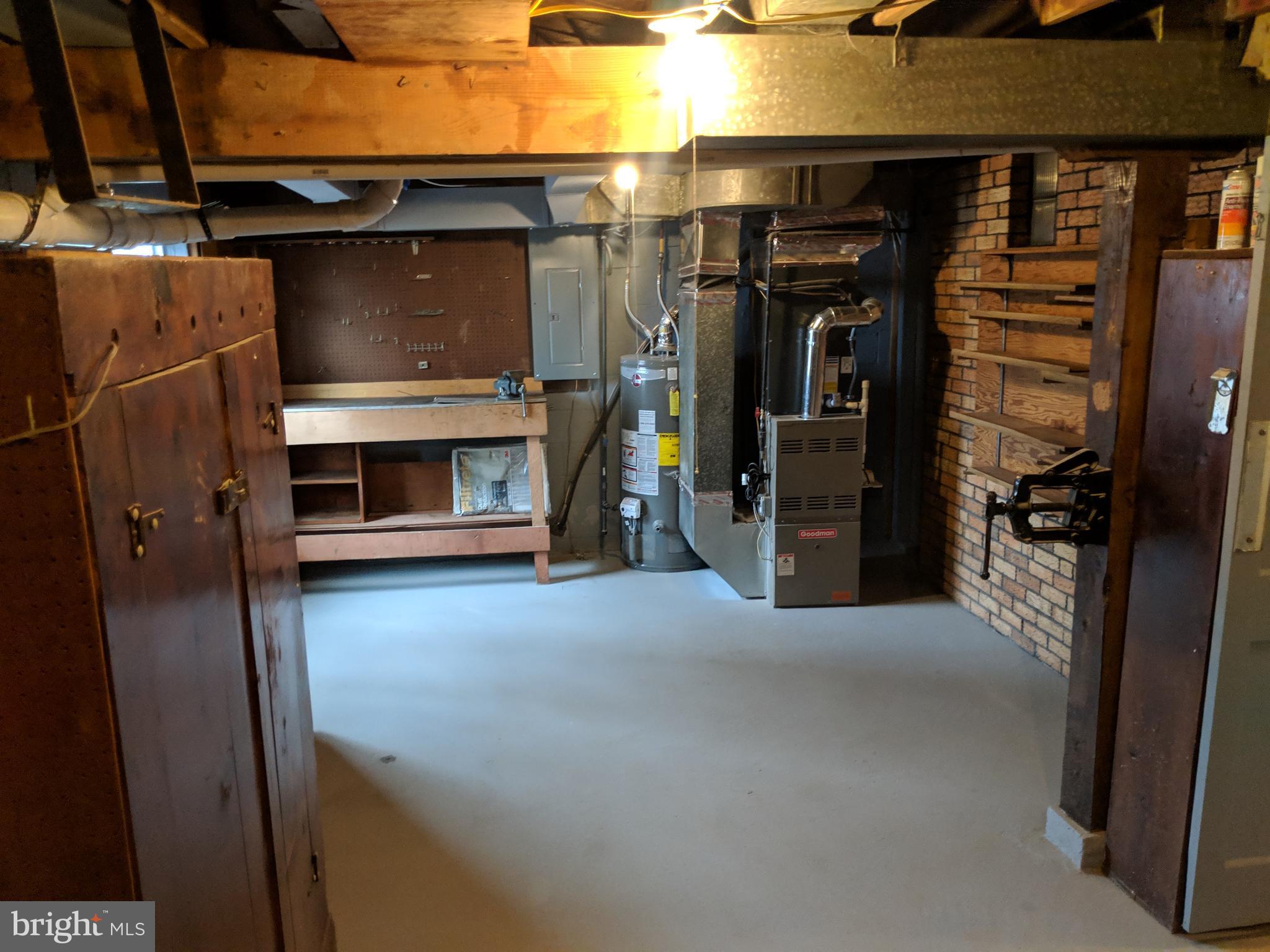 ELMWOOD - Residential