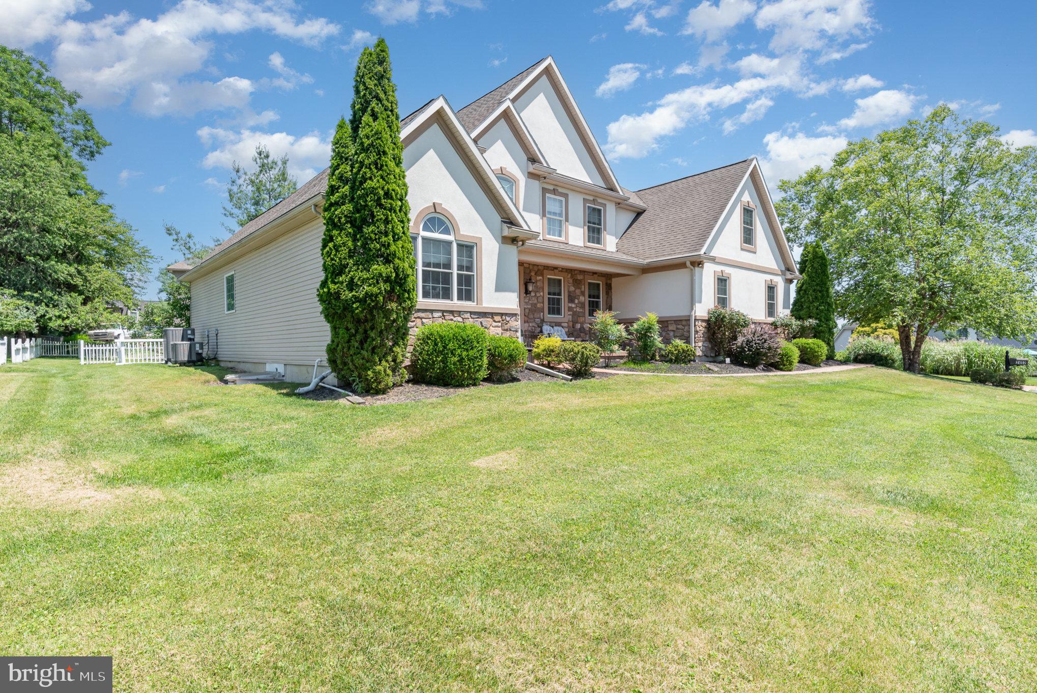 2452 MERCEDES COURT