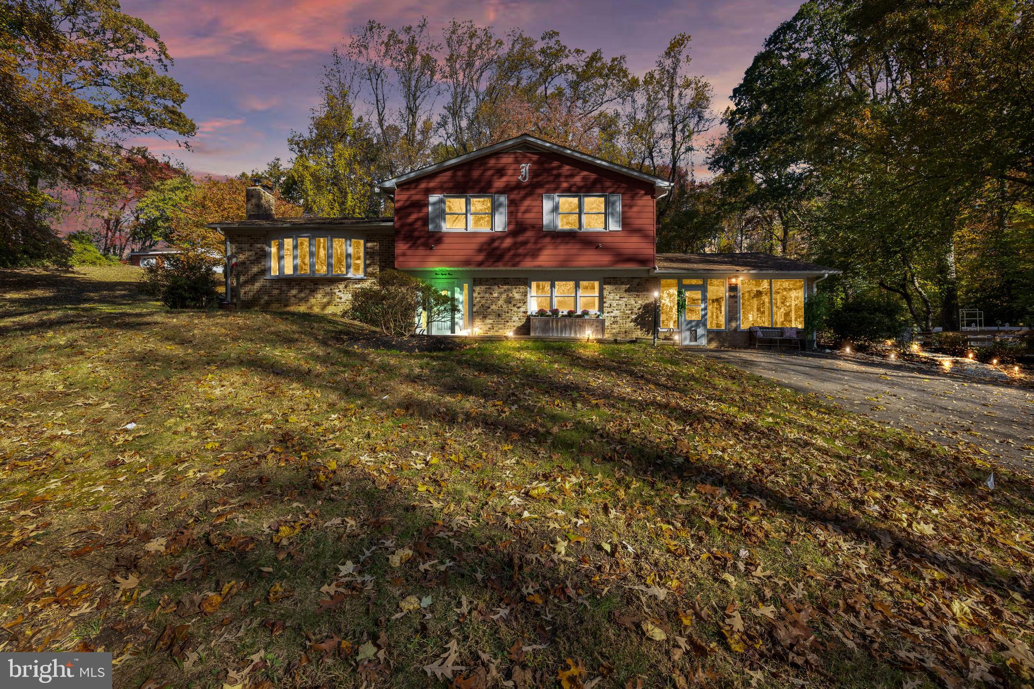 WATERBURY HEIGHTS - Residential