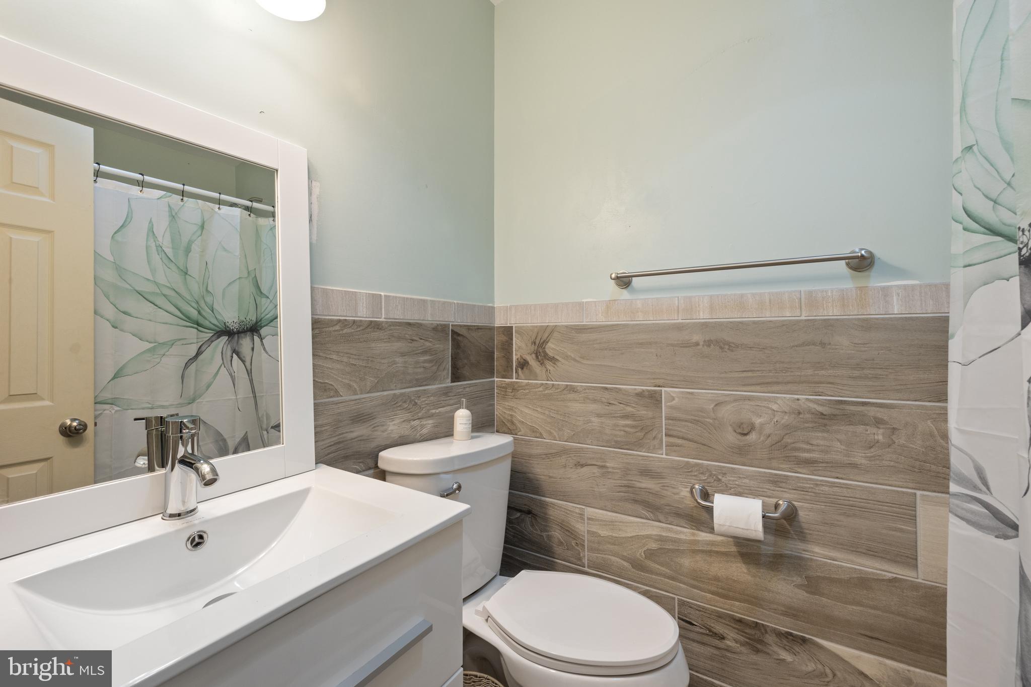 WATERBURY HEIGHTS - Residential