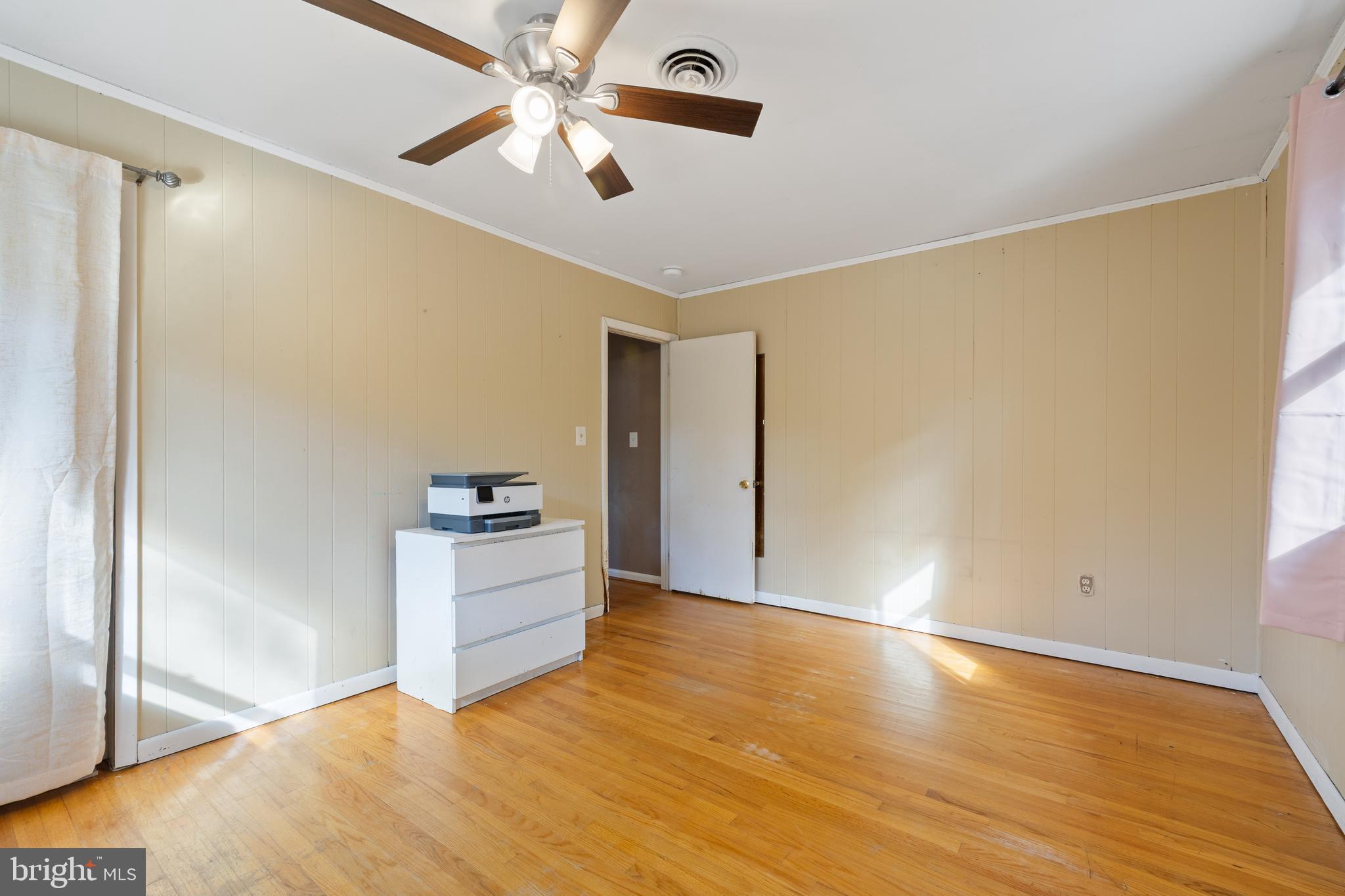 WATERBURY HEIGHTS - Residential