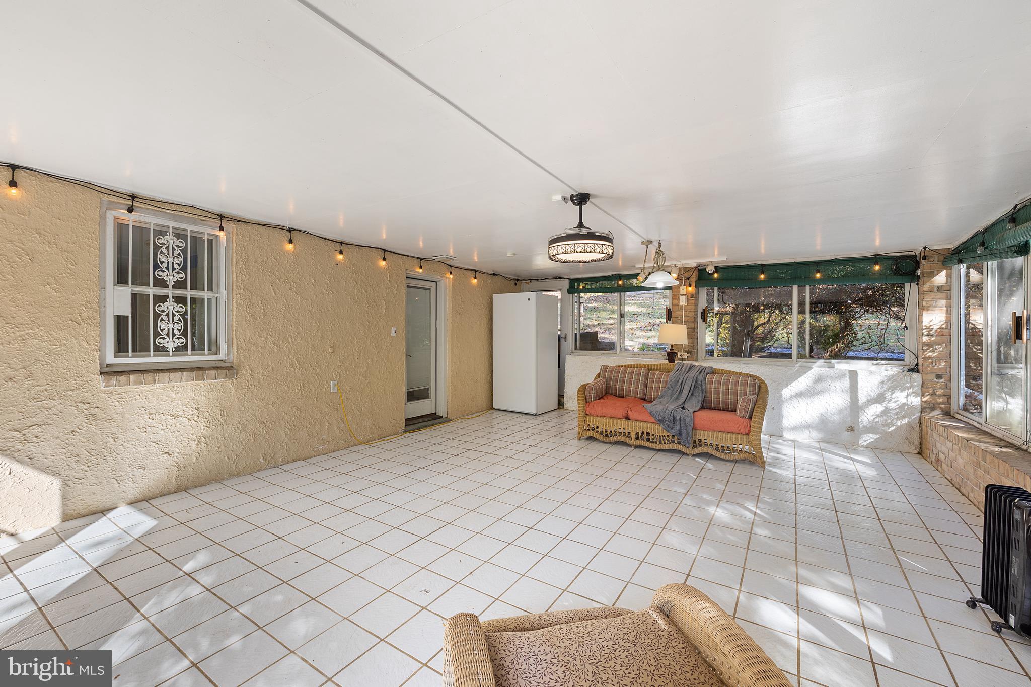 WATERBURY HEIGHTS - Residential