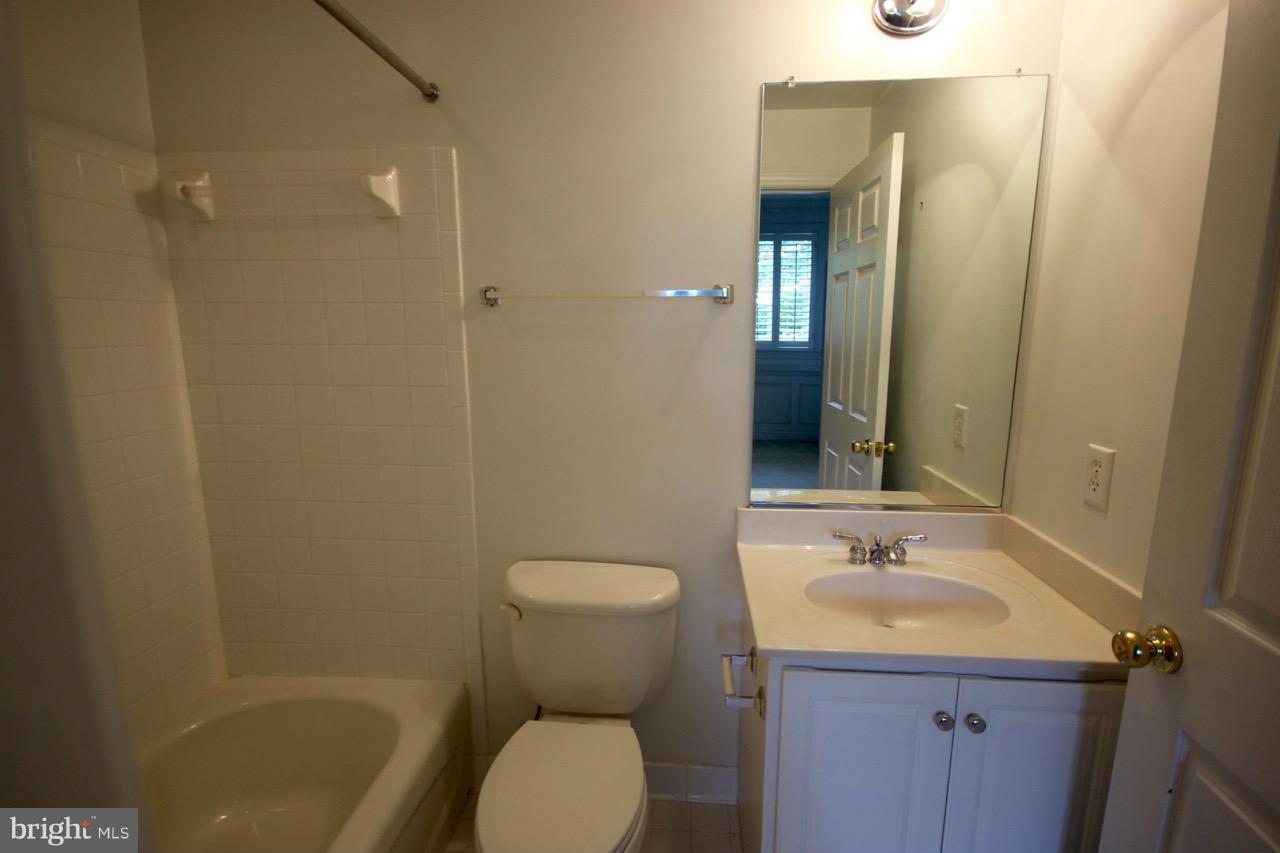 BROMPTONS - Residential Lease