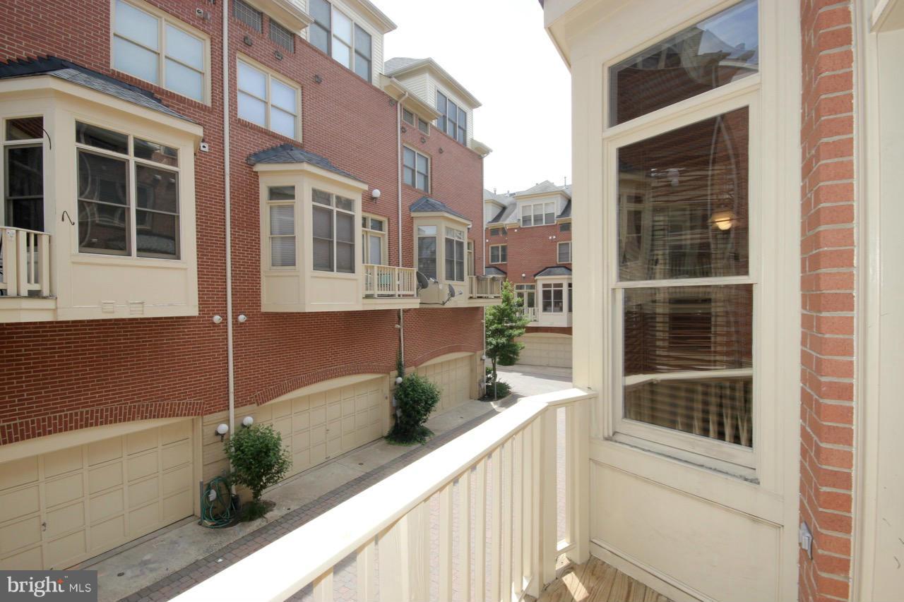 BROMPTONS - Residential Lease