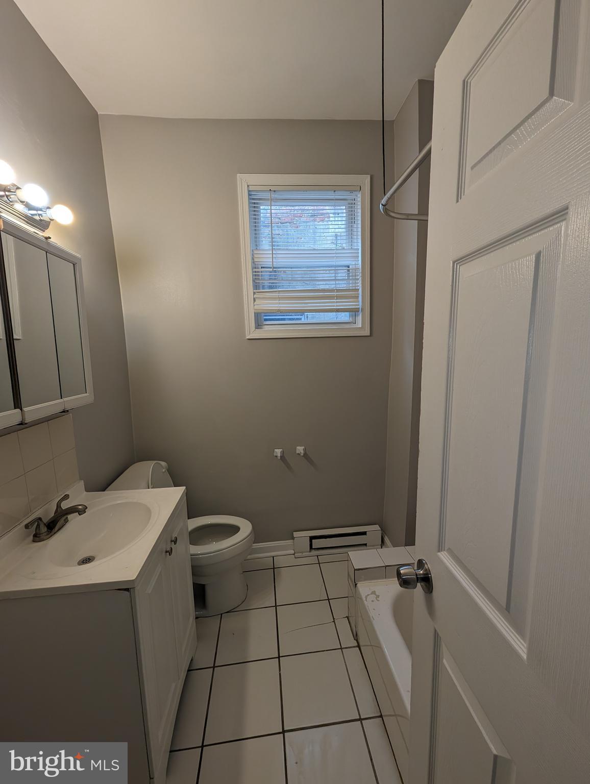 MONDAWMIN - Residential Lease