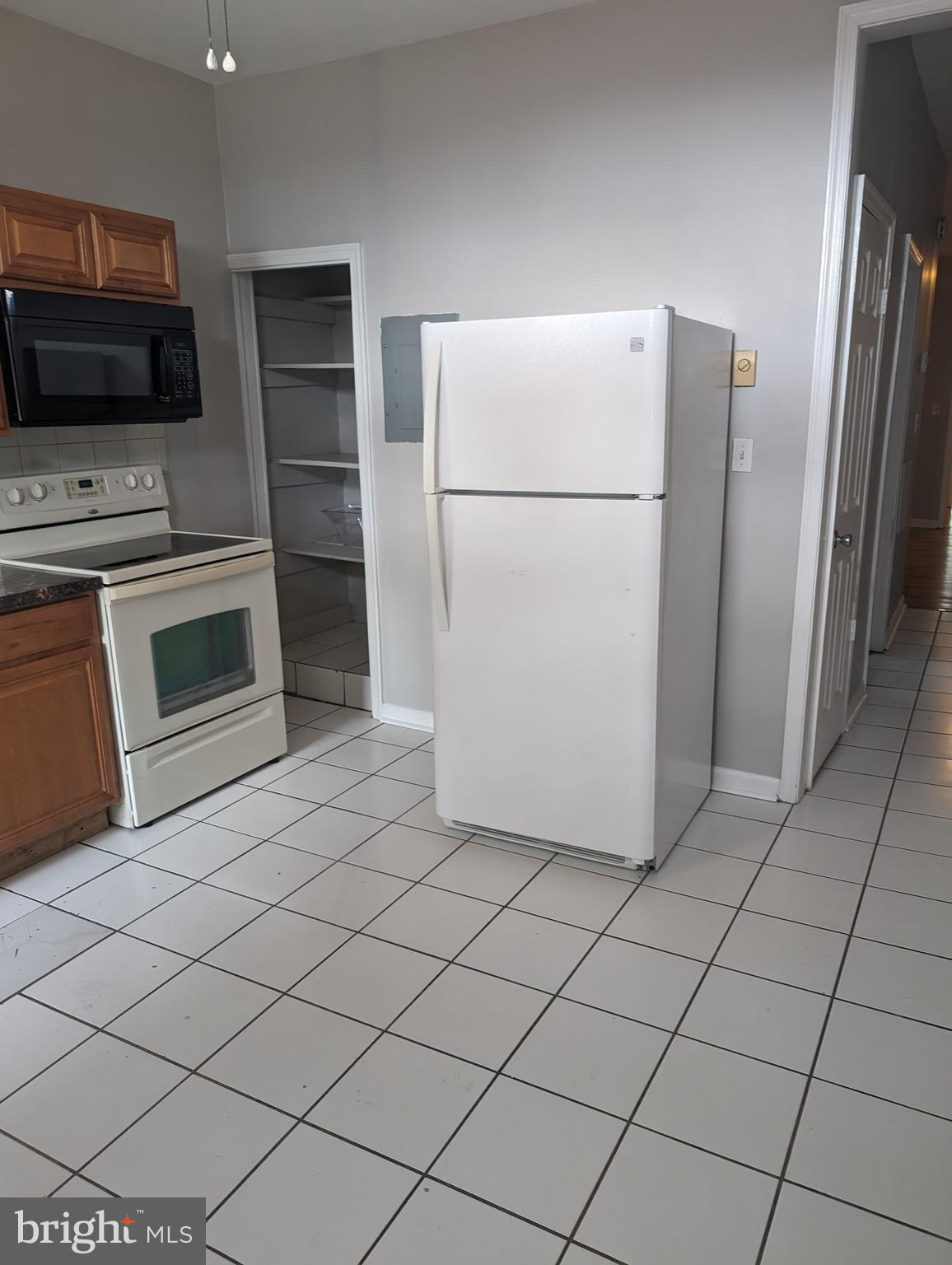 MONDAWMIN - Residential Lease