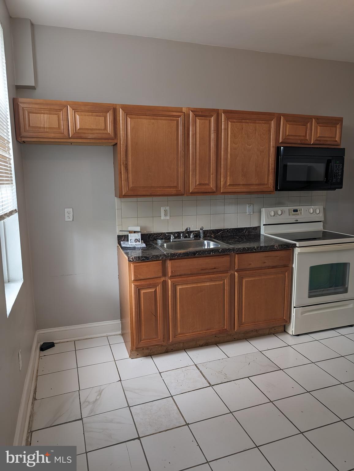 MONDAWMIN - Residential Lease