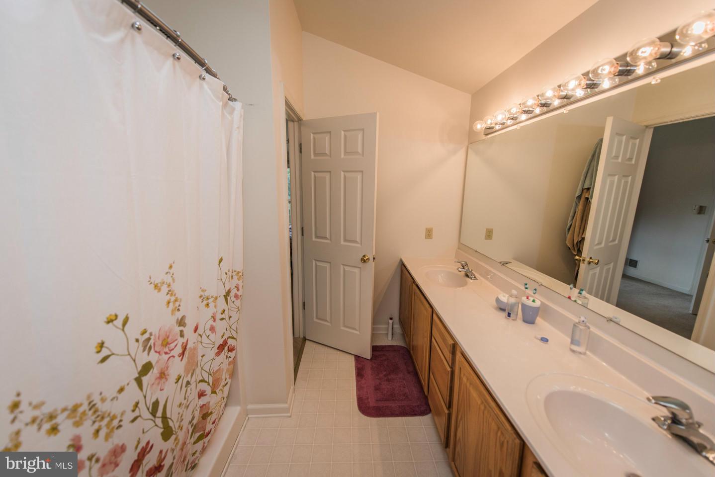 THE WOODS - Residential Lease