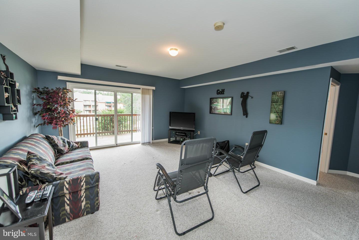 THE WOODS - Residential Lease