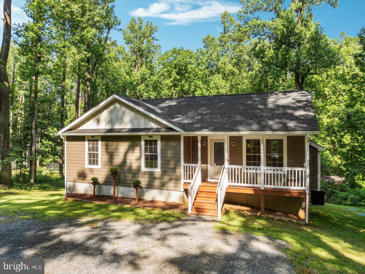 BLUE MOUNTAIN - Residential