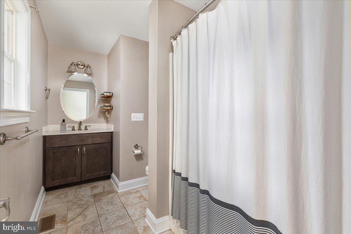 BLUE MOUNTAIN - Residential