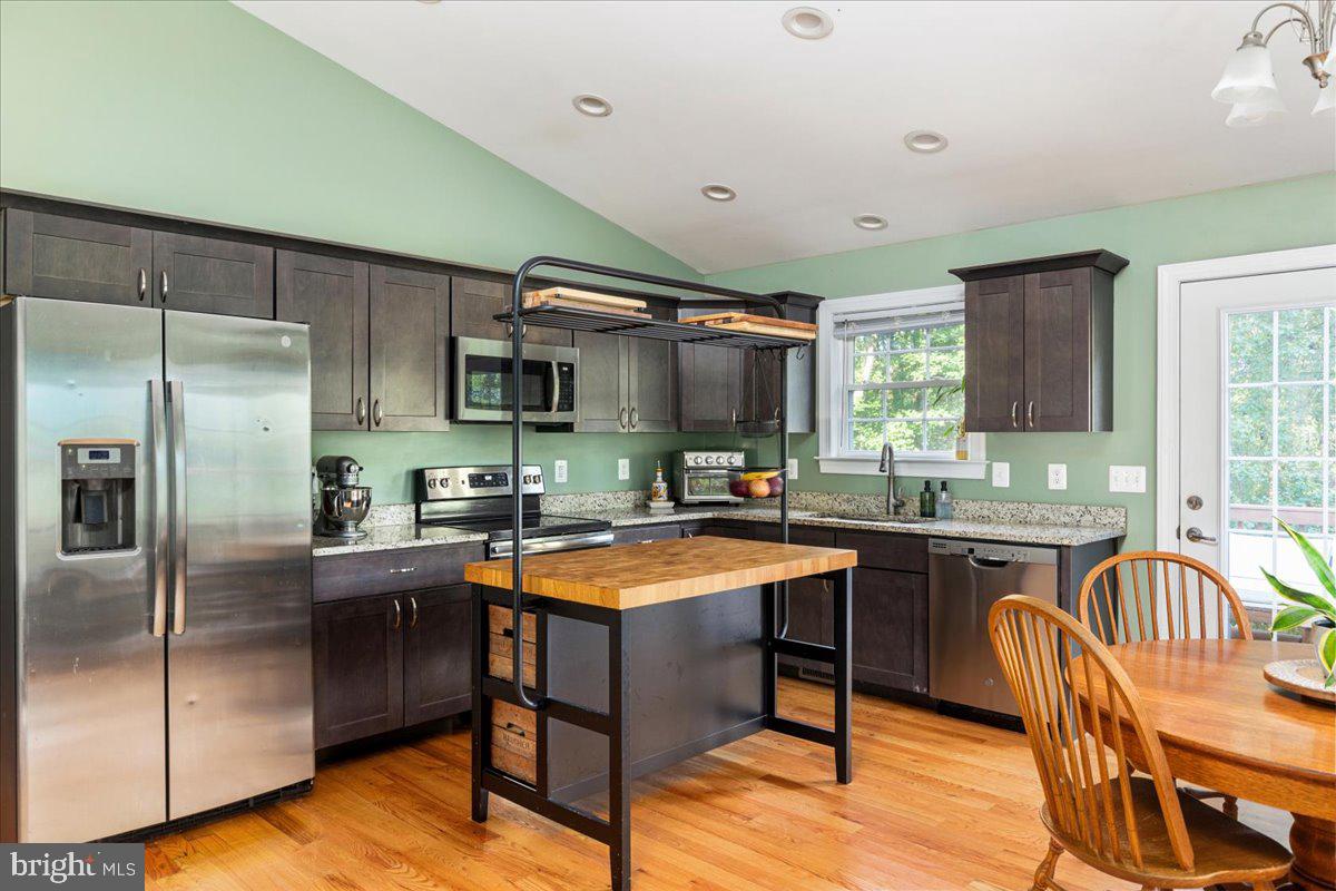 BLUE MOUNTAIN - Residential