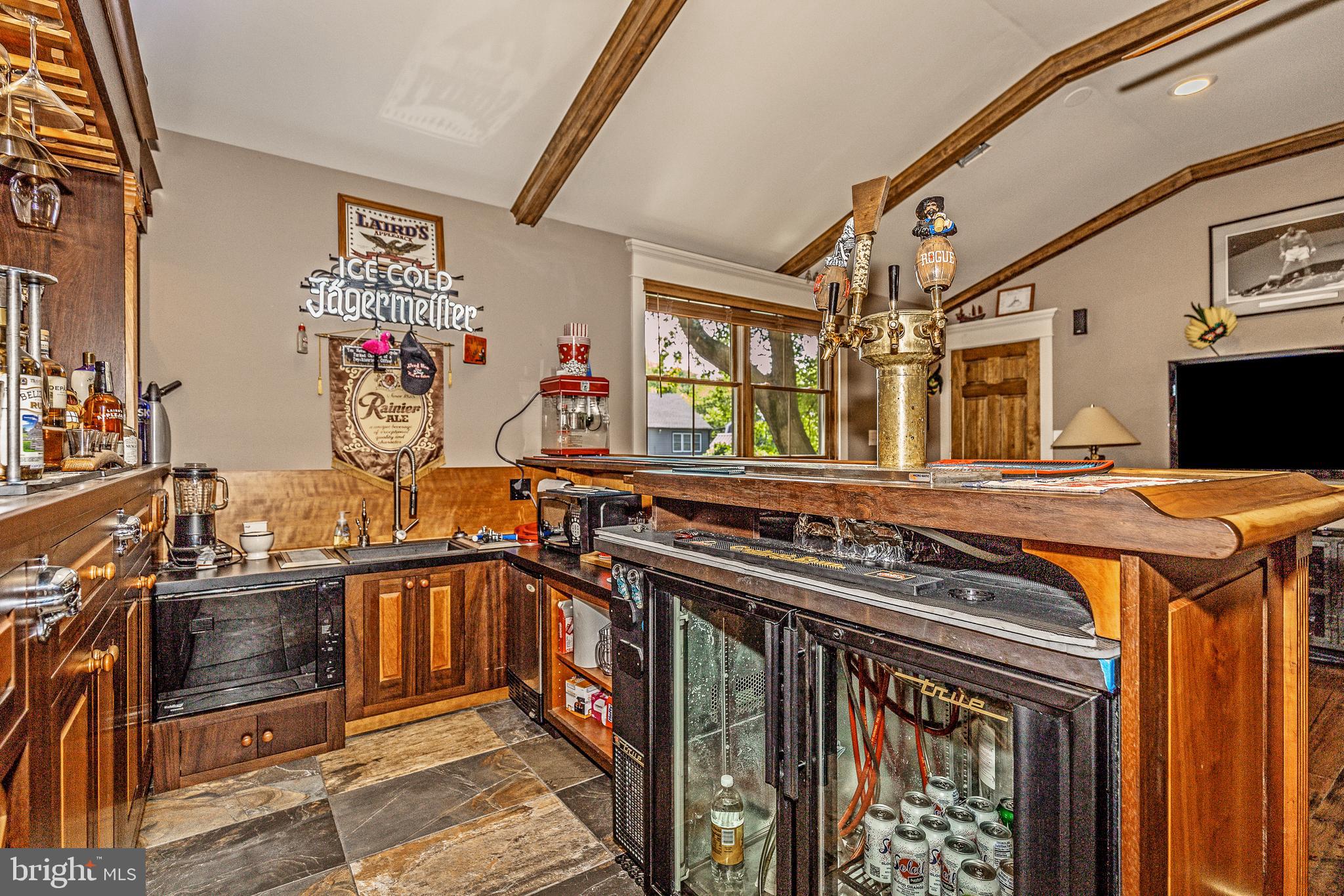 EASTPORT - Residential