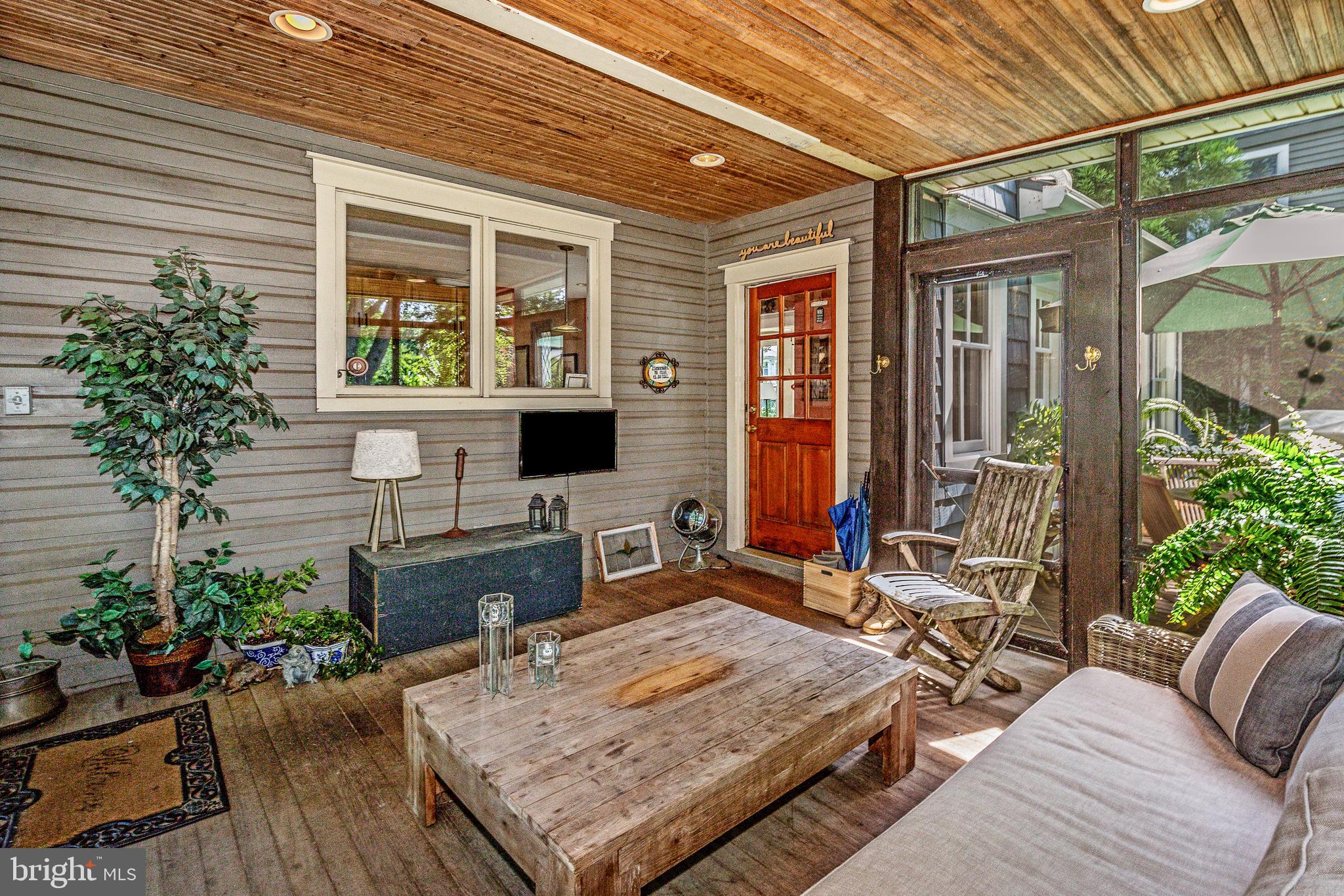 EASTPORT - Residential