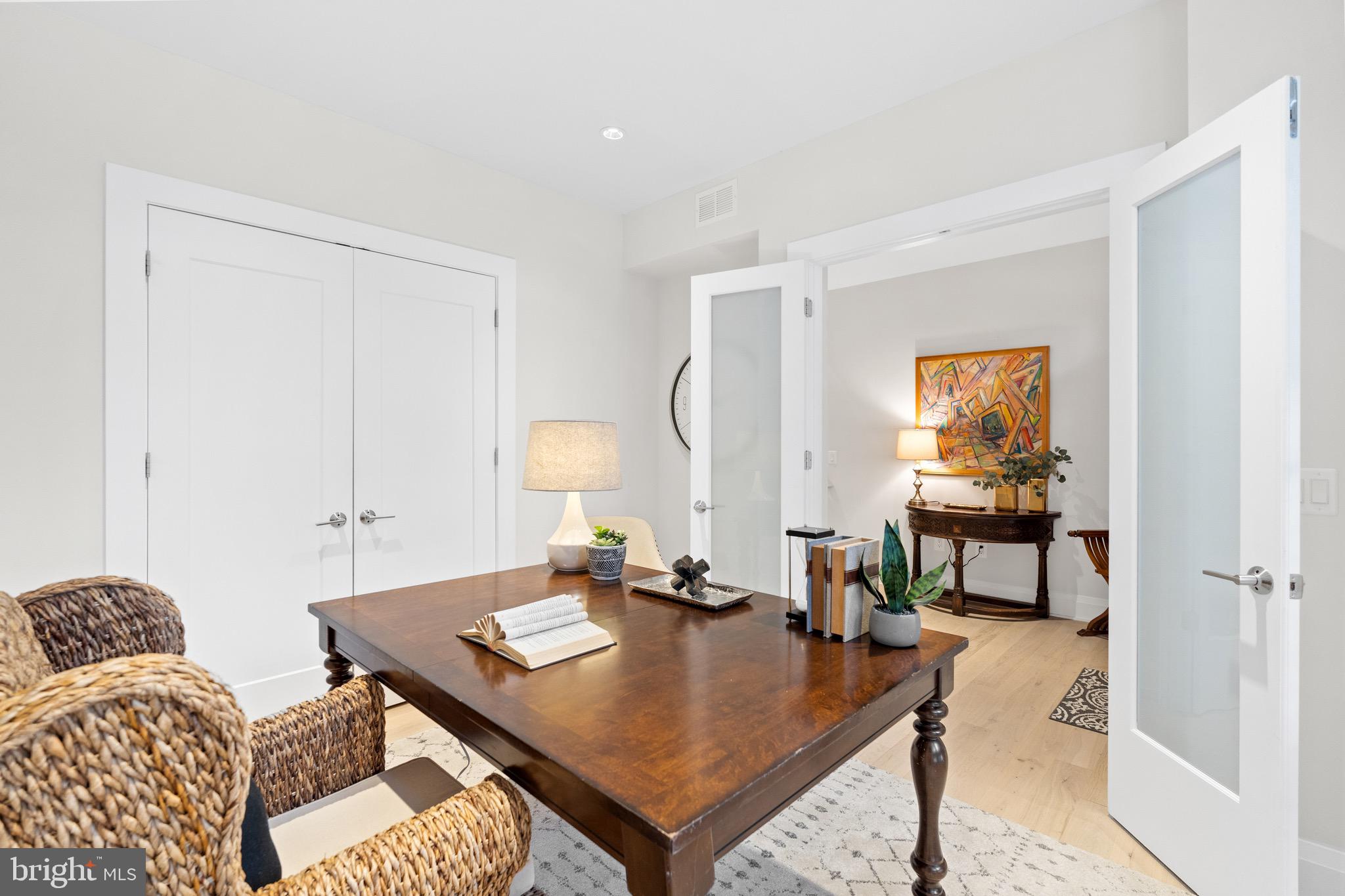 ROBINSON LANDING - Residential