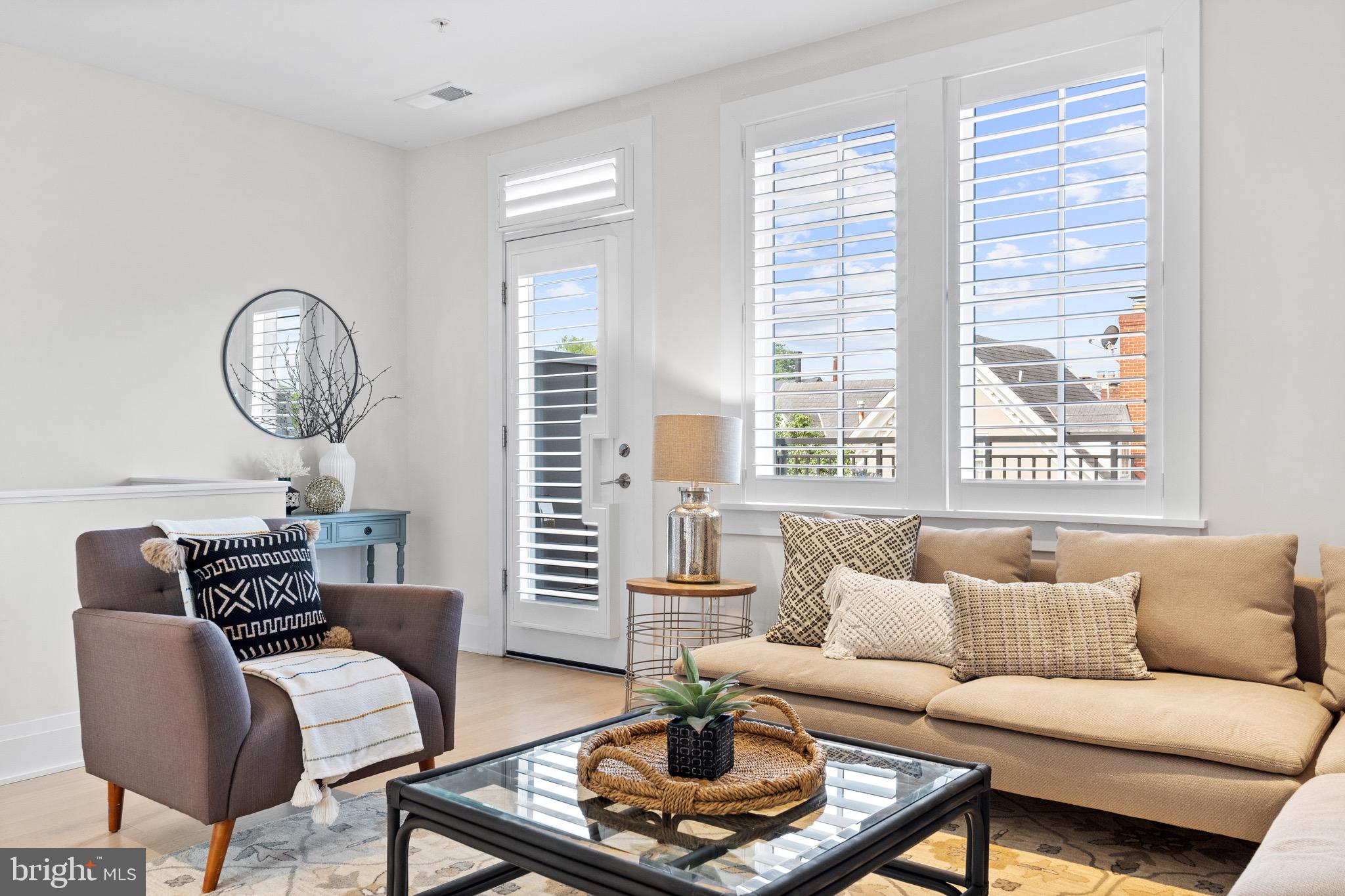 ROBINSON LANDING - Residential