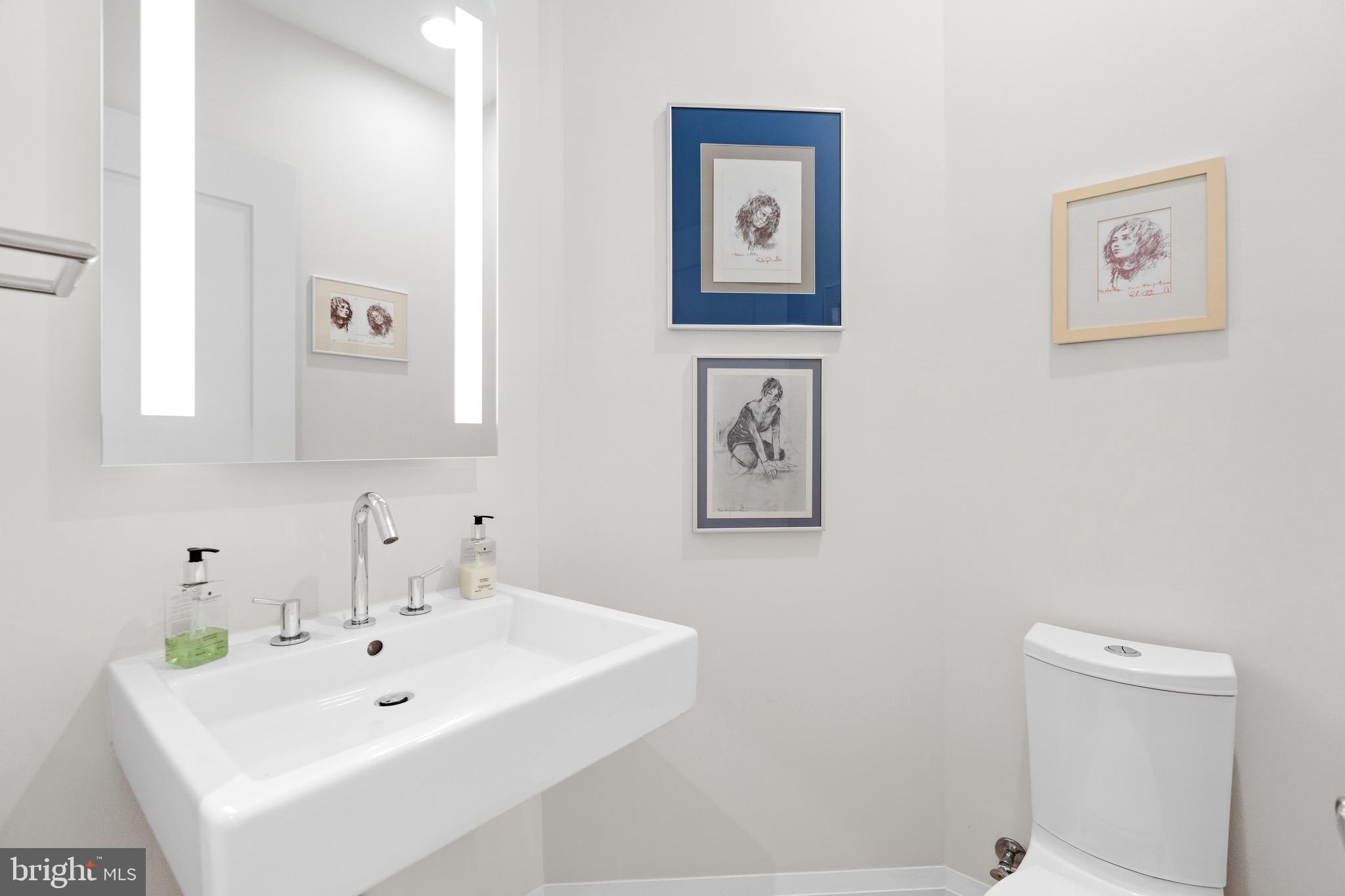 ROBINSON LANDING - Residential