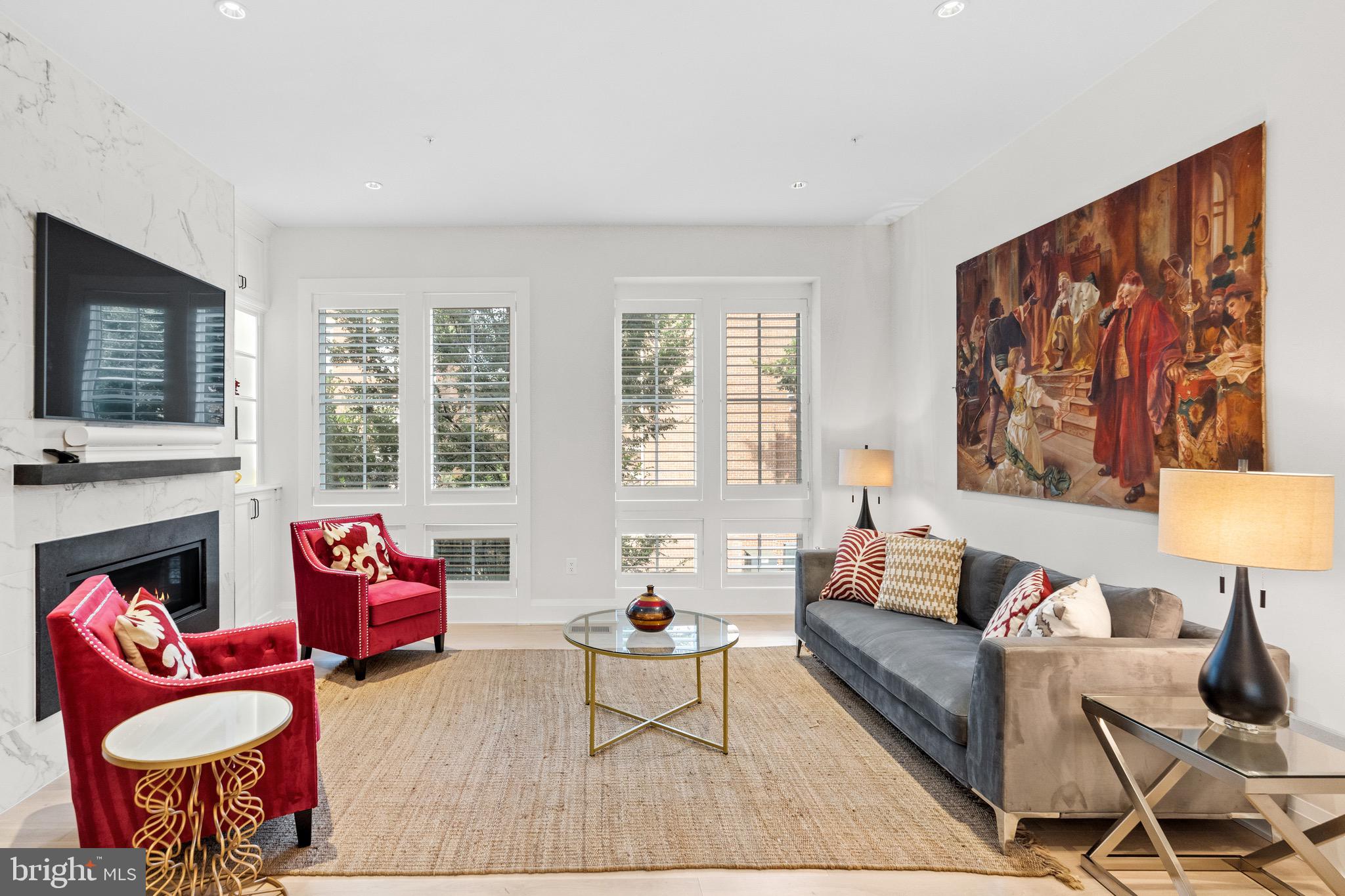 ROBINSON LANDING - Residential