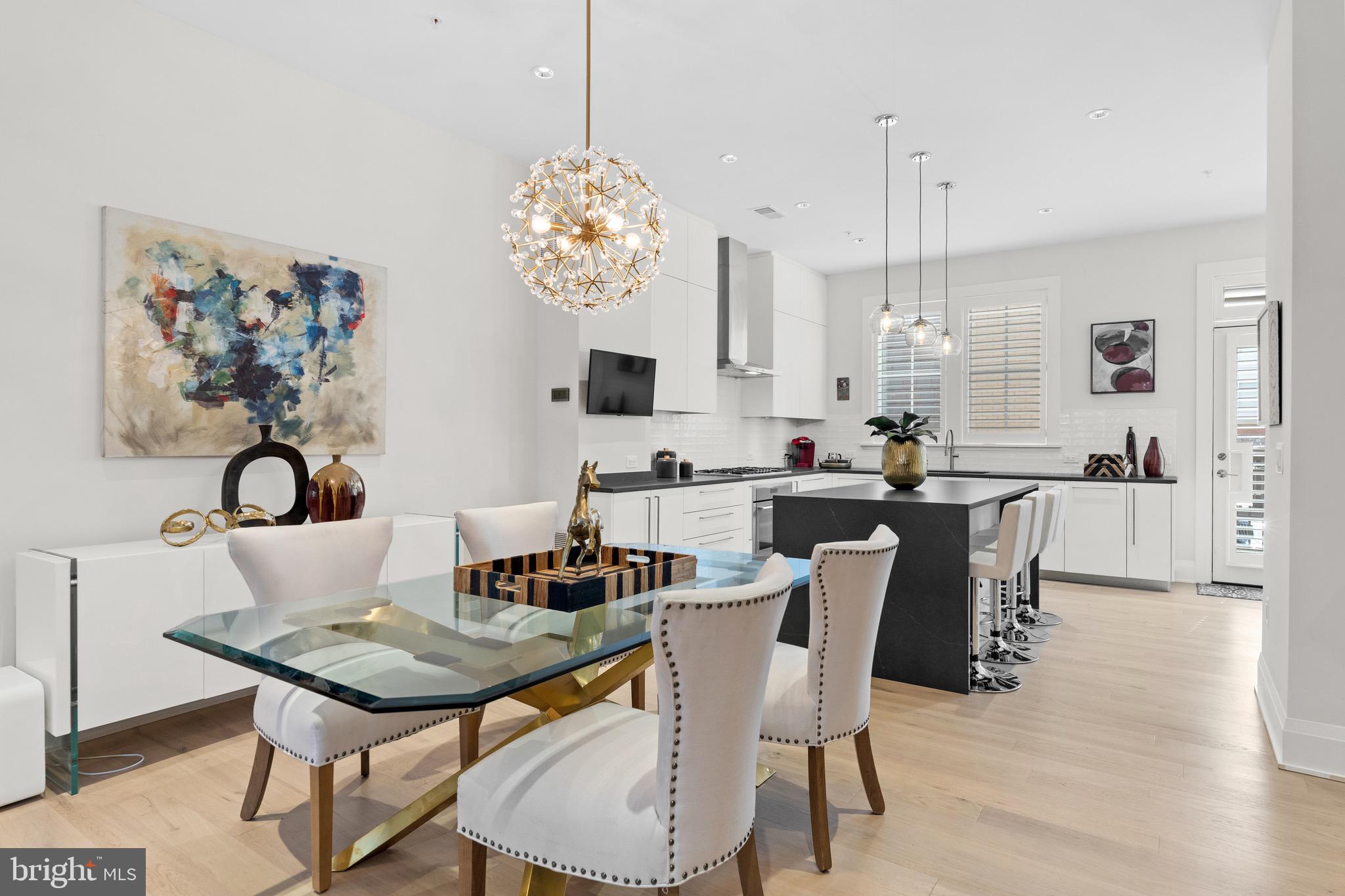 ROBINSON LANDING - Residential