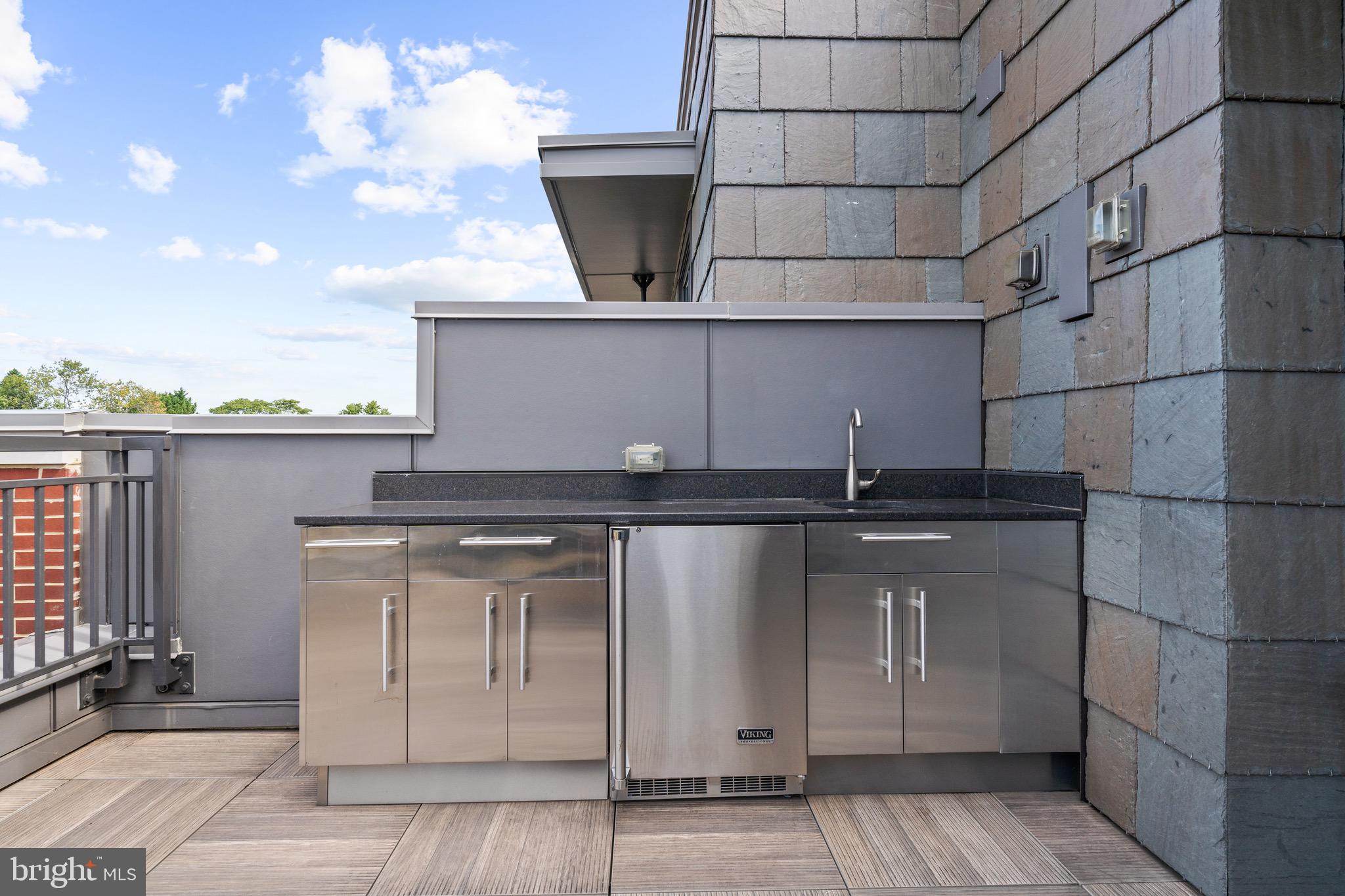 ROBINSON LANDING - Residential