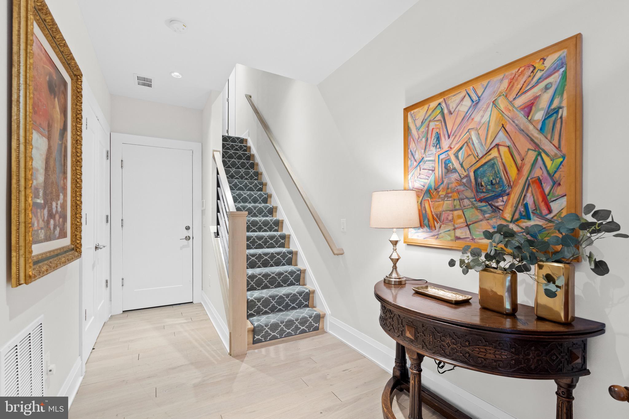 ROBINSON LANDING - Residential